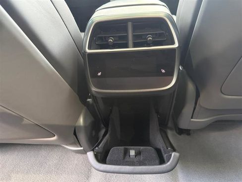 Used 2023 Lucid Air Grand Touring image 34