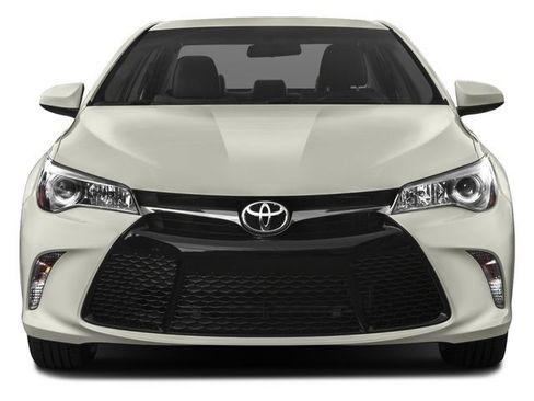 Used 2017 Toyota Camry XSE image 5