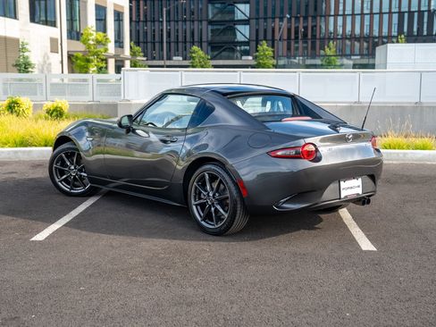 Used 2017 MAZDA MX-5 Miata RF Grand Touring RWD image 3