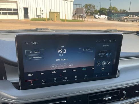 Used 2022 Lincoln Nautilus Reserve w/ Equipment Group 202A image 15