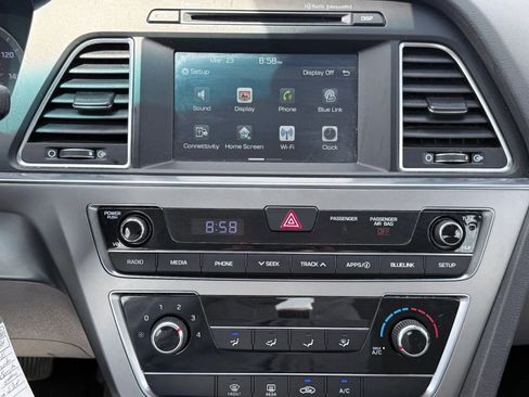 Used 2016 Hyundai Sonata SE image 25