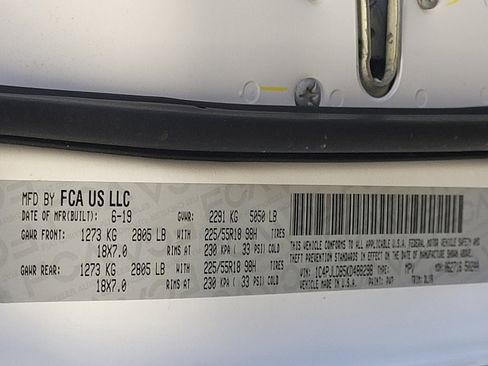 Used 2019 Jeep Cherokee Limited image 33