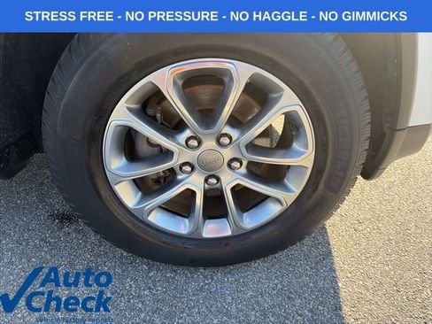 Used 2014 Jeep Grand Cherokee Limited image 5