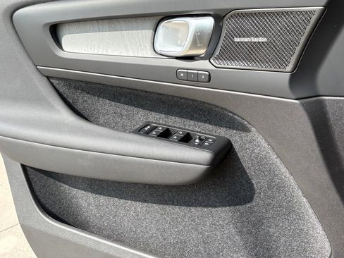 New 2025 Volvo XC40 B5 Ultra w/ Protection Package image 14