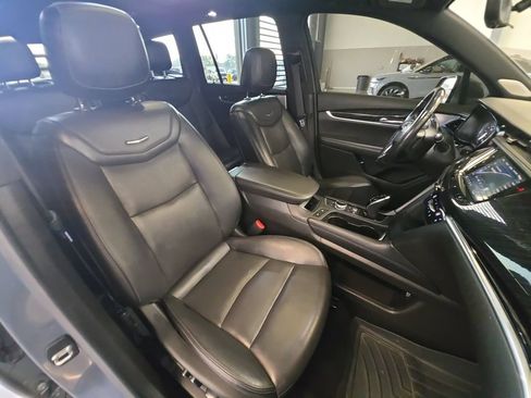 Used 2021 Cadillac XT6 Premium Luxury AWD/4WD image 30