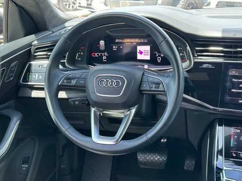 Used 2021 Audi Q8 Prestige AWD/4WD image 44
