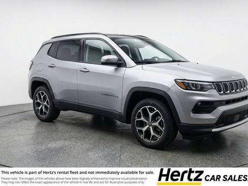 Used 2025 Jeep Compass Limited image 1