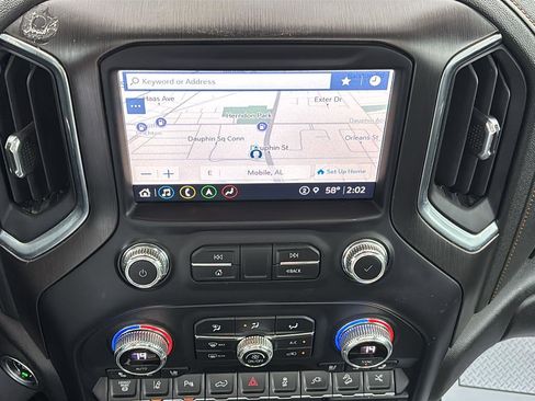 Used 2022 GMC Sierra 3500 AT4 w/ AT4 Preferred Package image 34