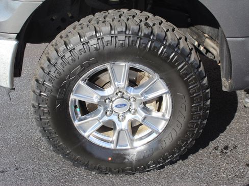 Used 2016 Ford F150 XLT w/ Equipment Group 302A Luxury image 11