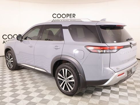 Used 2024 Nissan Pathfinder Platinum image 26