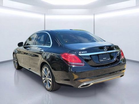 Used 2021 Mercedes-Benz C 300 Sedan image 3