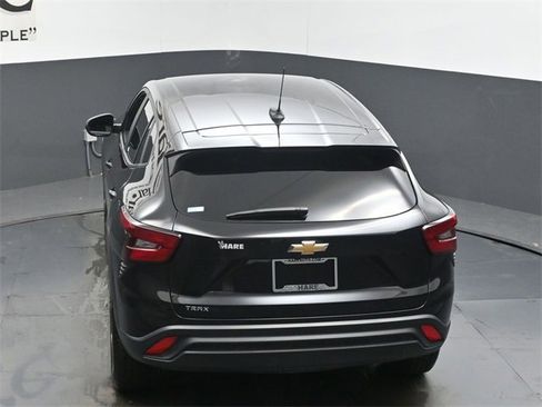 Used 2024 Chevrolet Trax LS w/ LS Convenience Package image 56