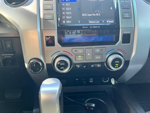 Used 2017 Toyota Tundra Platinum AWD/4WD image 16