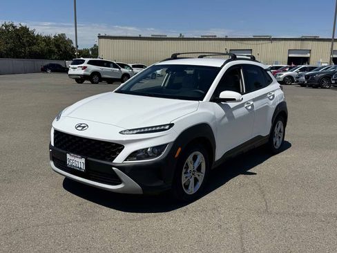 Used 2022 Hyundai Kona SEL AWD/4WD image 5