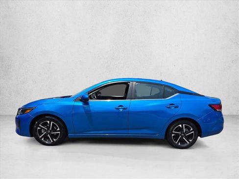 Used 2024 Nissan Sentra SV FWD image 9