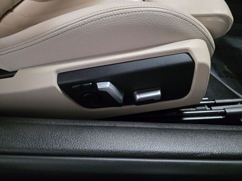 Used 2017 BMW 430i xDrive Convertible image 19