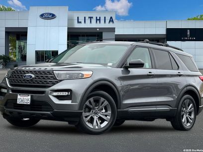 Certified 2022 Ford Explorer XLT w/ Equipment Group 202A
