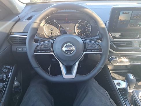 New 2025 Nissan Altima 2.5 SR w/ SR Premium Package image 14