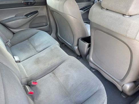 Used 2011 Honda Civic DX-VP image 30