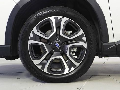 Used 2023 Subaru Ascent Limited w/ Technology Package image 5