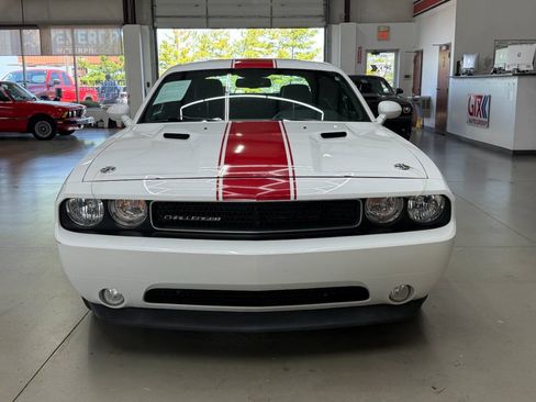 Used 2012 Dodge Challenger SXT RWD image 6