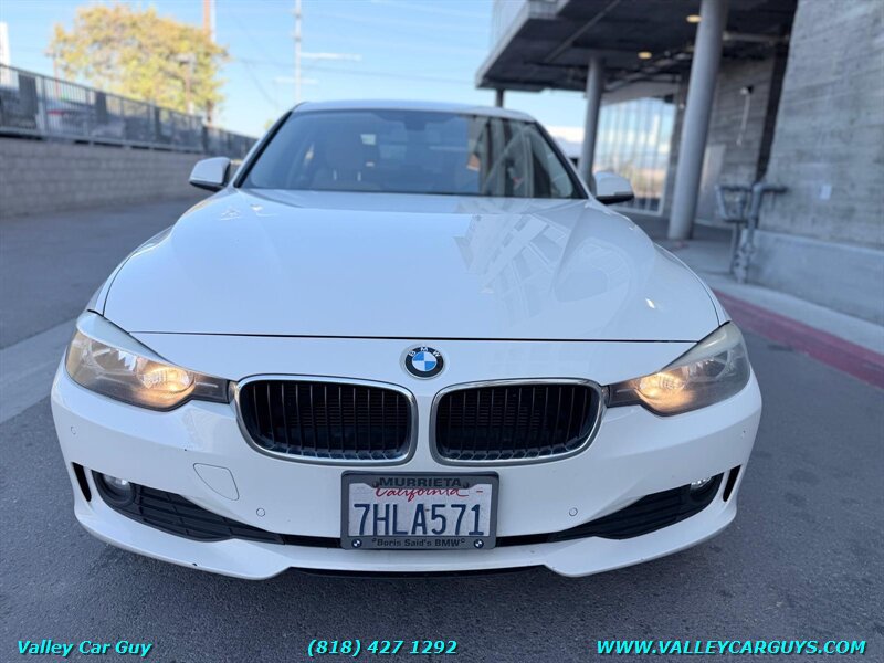 Used 2014 BMW 320i Sedan RWD image 2