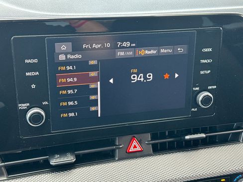 Used 2024 Kia Sportage LX image 17