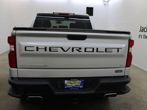 Used 2021 Chevrolet Silverado 1500 LT Trail Boss w/ Bed Protection Package AWD/4WD image 4