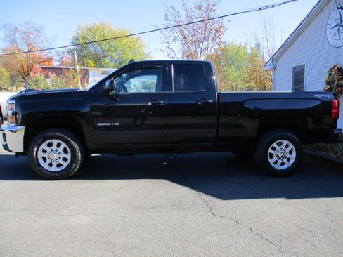 Used 2015 Chevrolet Silverado 2500 LT w/ LT Convenience Package image 4