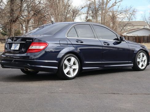 Used 2011 Mercedes-Benz C 300 4MATIC Sedan image 5