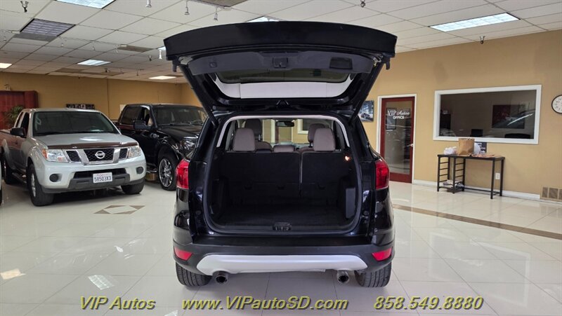 Used 2019 Ford Escape SEL FWD image 10