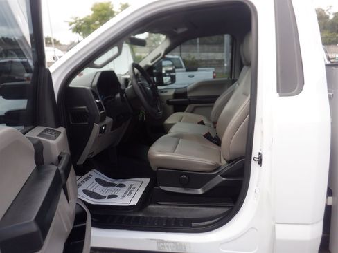 Used 2021 Ford F250 XL w/ Power Equipment Group RWD image 17