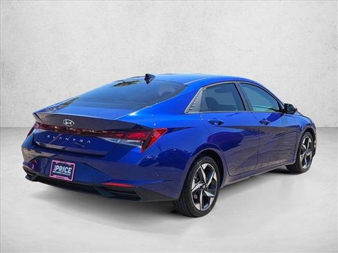 Certified 2023 Hyundai Elantra SEL w/ Convenience Package FWD image 5