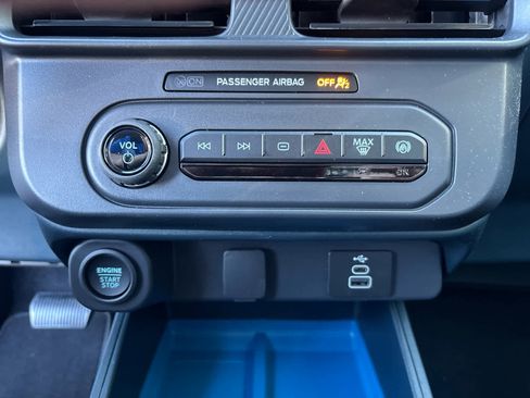 New 2025 Ford Maverick XLT w/ XLT Luxury Package image 14