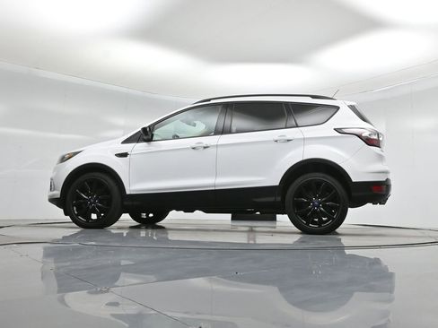 Certified 2018 Ford Escape SE w/ SE Sport Appearance Package image 52