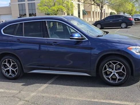 Used 2019 BMW X1 xDrive28i w/ Convenience Package AWD/4WD image 2