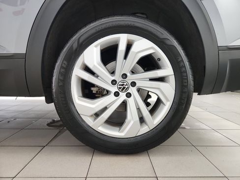 Certified 2023 Volkswagen Atlas SE w/ Panoramic Sunroof Package FWD image 40