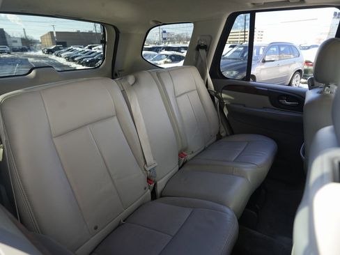 Used 2009 GMC Envoy Denali w/ Sun And 6-Disc Cd Package image 20