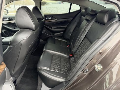 Used 2016 Nissan Maxima Platinum image 12