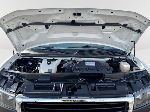 Certified 2022 GMC Savana 2500 w/ Driver Convenience Package image 26