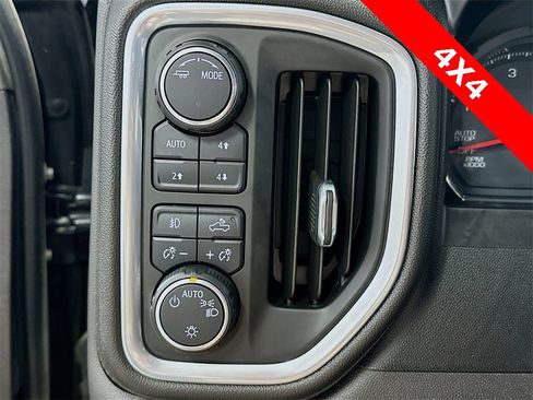 Used 2020 Chevrolet Silverado 1500 RST image 11