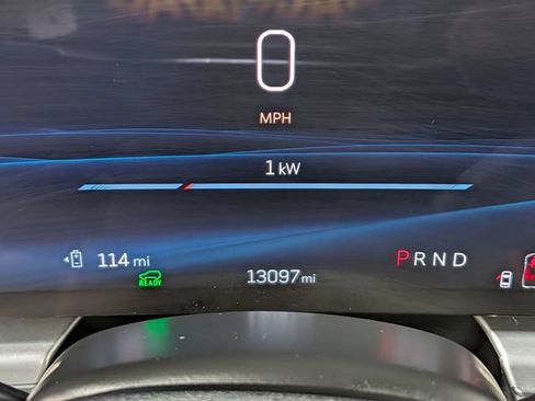 Certified 2024 Cadillac Lyriq Luxury AWD/4WD image 18