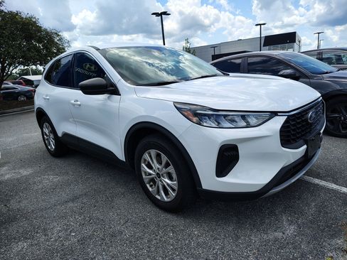 Used 2024 Ford Escape Active FWD image 1