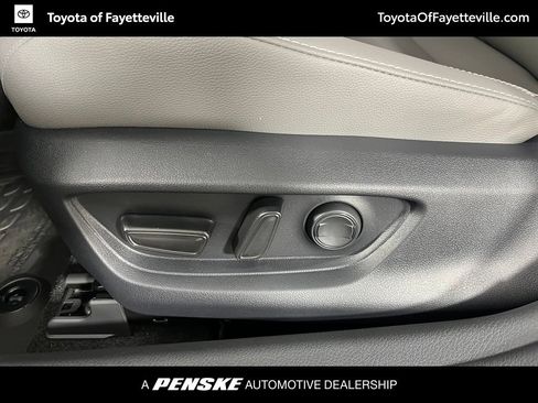 Used 2026 Toyota Camry SE FWD image 21