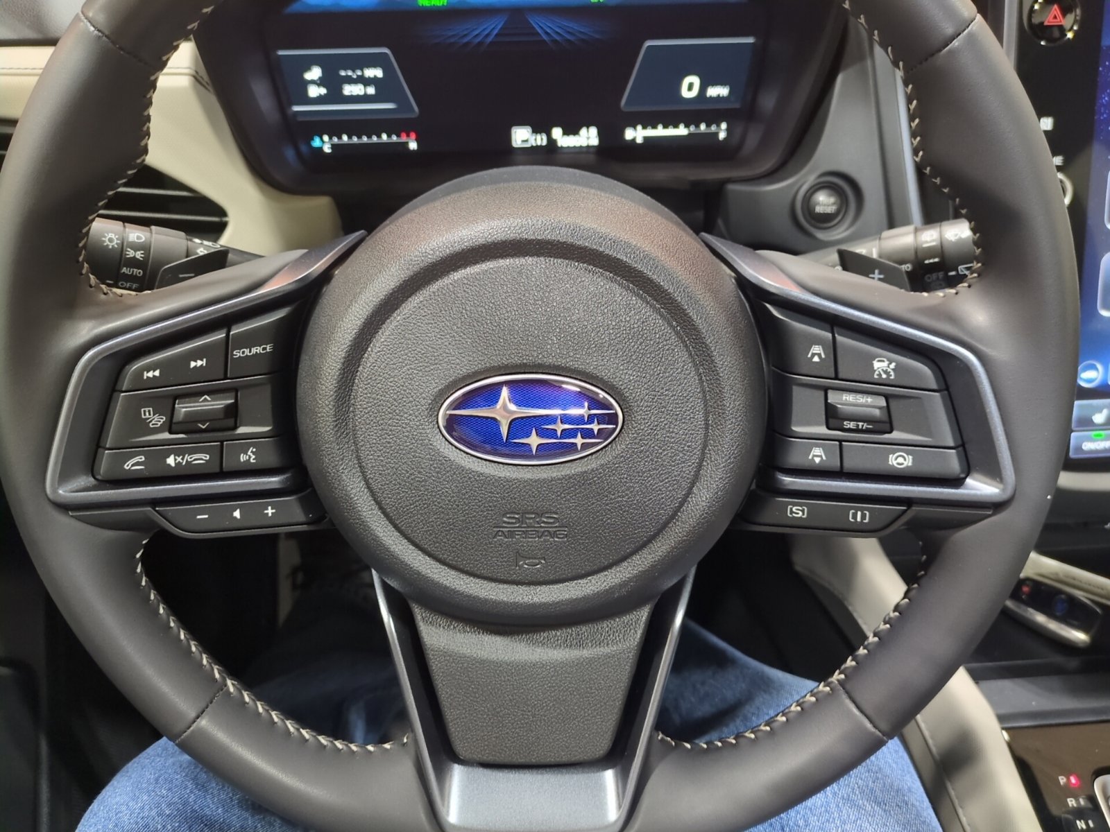 Used 2025 Subaru Forester Limited w/ Popular Package AWD/4WD image 23