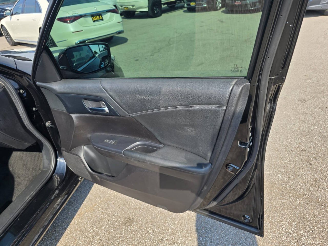 Used 2015 Honda Accord Sport image 39
