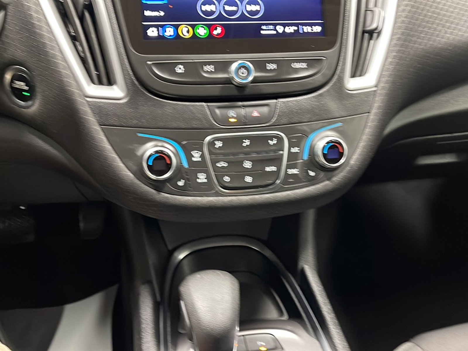 Used 2024 Chevrolet Malibu LT FWD image 10