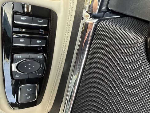 New 2026 Lincoln Corsair Reserve image 19