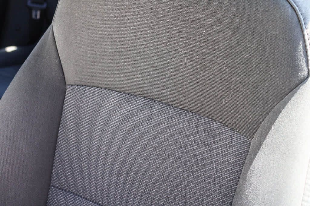 Used 2018 Chevrolet Cruze LT w/ RS Package FWD image 13
