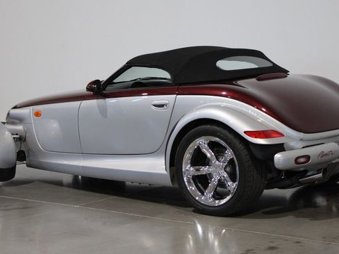 Used 2000 Plymouth Prowler image 18